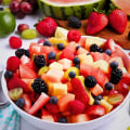 Summer Fruits in Season: Fresh Ideas for Salads, Smoothies & More
